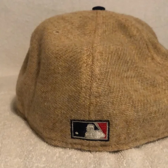 New Era Harris Tweed By Hand Texas Rangers Baseball Hat. Size 7 3/4.